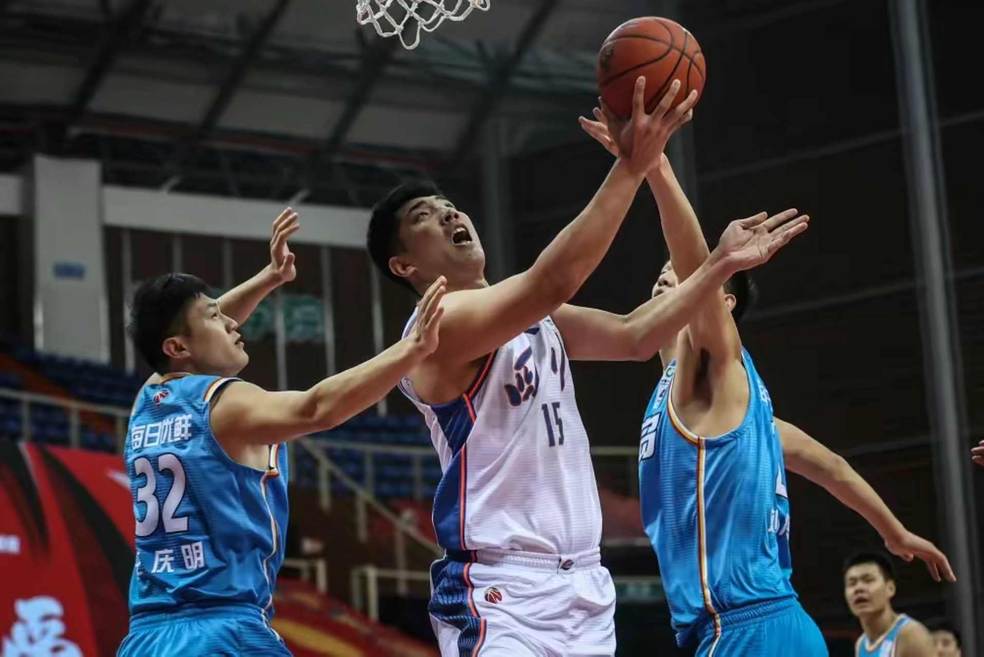 ayx-关于窗口期突围战来临；广东宏远围绕全明星赛门线救险；悬念犹存；赛程密集仍需轮换的信息