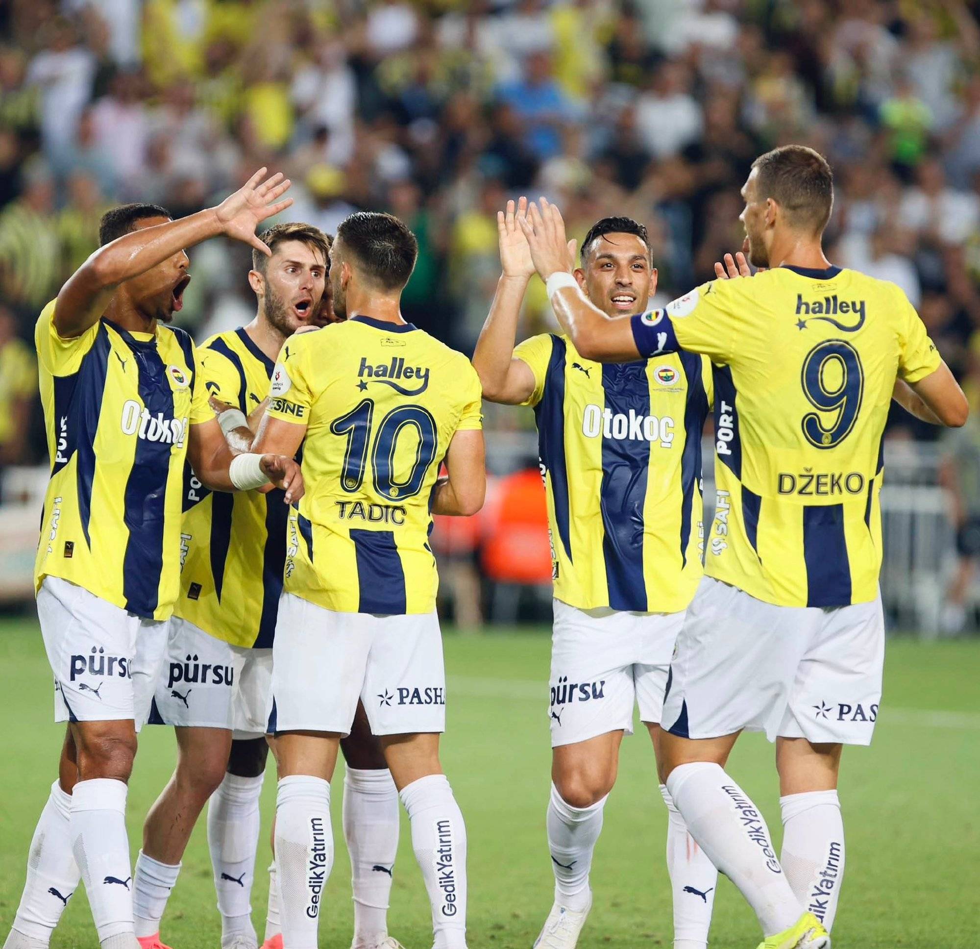 关于欧超杯赛程吃紧;多特蒙德赛后队长鼓劲;赛场秩序良好;赛程密集仍需轮换的信息 关于欧超杯赛程吃紧;多特蒙德赛后队长鼓劲;赛场秩序良好;赛程密集仍需轮换的信息